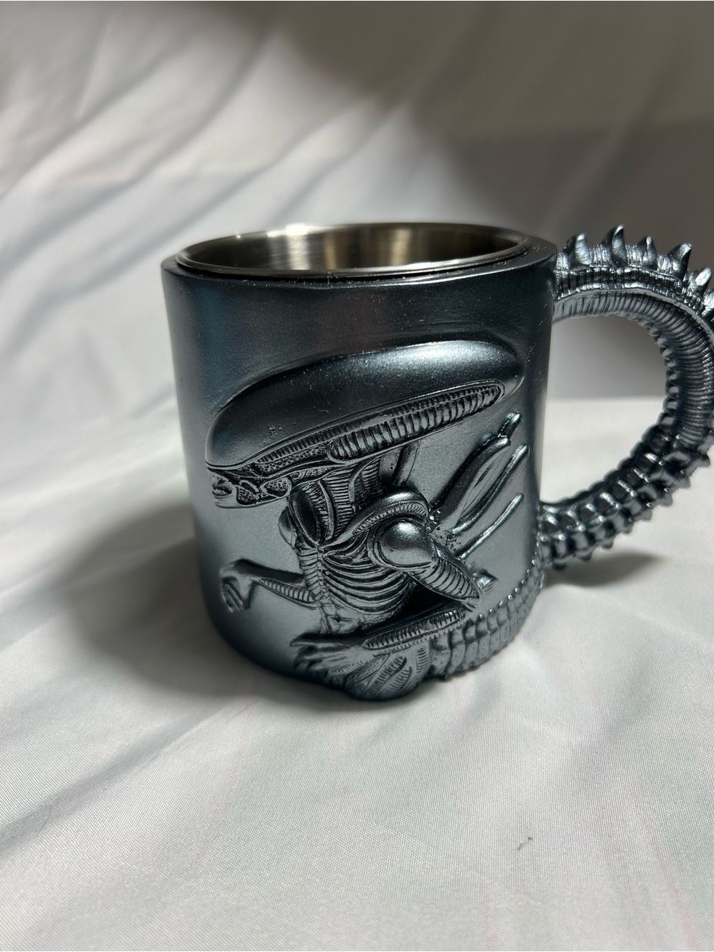 Alien Xenomorph Metallic Gray 3D Sculpted Mug